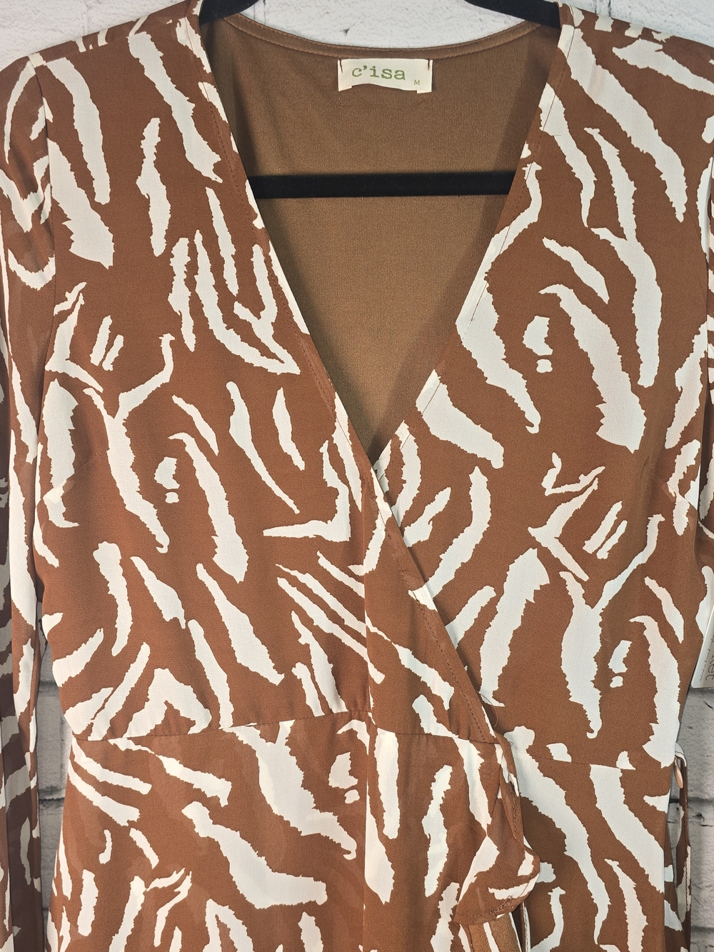 C'ISA ZEBRA FAUX WRAP MINI DRESS RUFFLES LONG SLEEVE V NECK SMOCKED CUFF M NWT - Picture 5 of 11